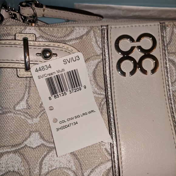 ⬇️⬇️Coach Colette SigStripe LARGE Wristlet 44834 - Picture 2 of 8